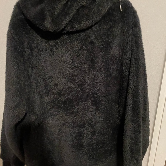 Black fur hoodie xl - Picture 6 of 6
